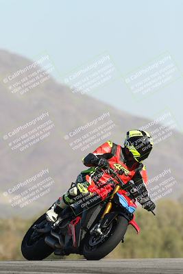 media/Dec-01-2025-Moto Forza (Mon) [[2daa91e15f]]/2-Intermediate Group/Session 2 Turn 9 Entry/